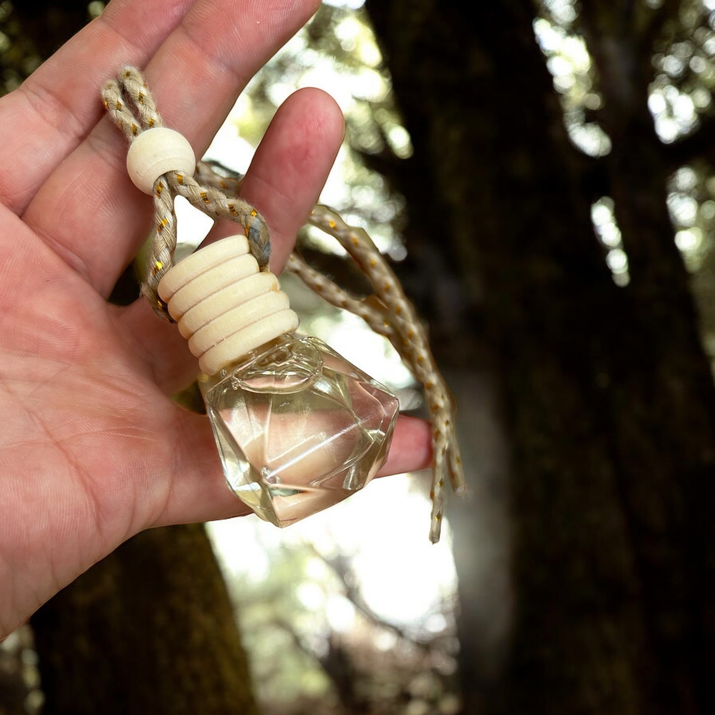 Elder Woods Hanging Oil Diffuser